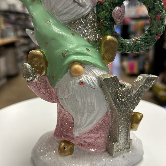 Joy Christmas Gnomes - Picture 5 of 7